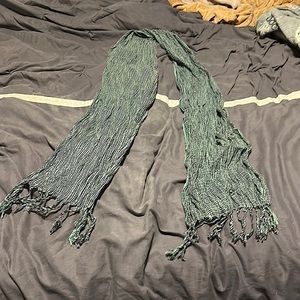 Scarf. Green and black plaid